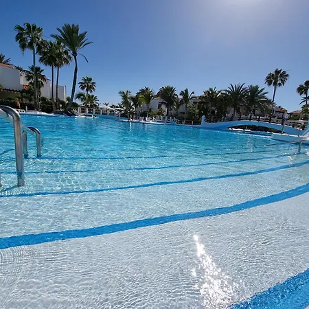 Apartment Beachfront Duplex No 4 With Heated Pool, Close To Sea And Beach, Aircondition, Balcony, Wifi *
