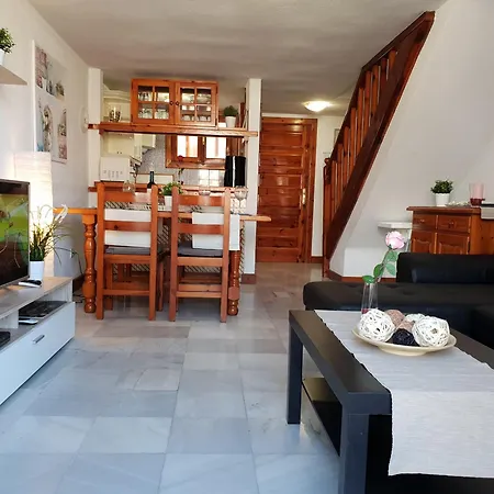 Apartment Beachfront Duplex No 4 With Heated Pool, Close To Sea And Beach, Aircondition, Balcony, Wifi *