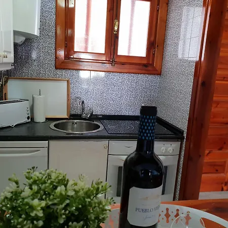 Beachfront Duplex No 4 With Heated Pool, Close To Sea And Beach, Aircondition, Balcony, Wifi Διαμέρισμα *