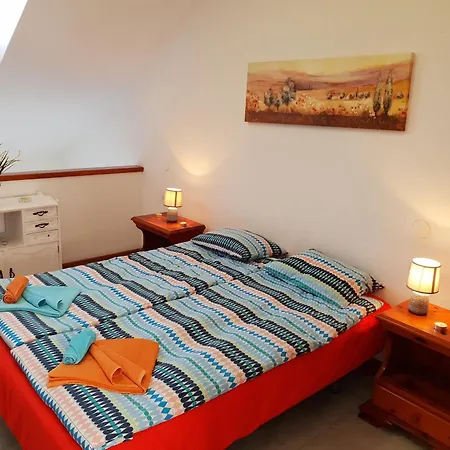 Beachfront Duplex No 4 With Heated Pool, Close To Sea And Beach, Aircondition, Balcony, Wifi *