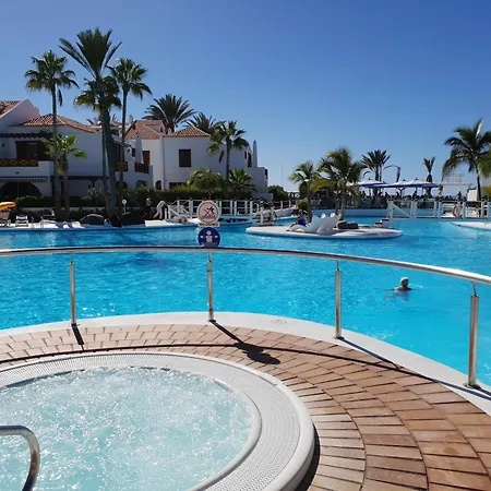 Beachfront Duplex No 4 With Heated Pool, Close To Sea And Beach, Aircondition, Balcony, Wifi Διαμέρισμα *
